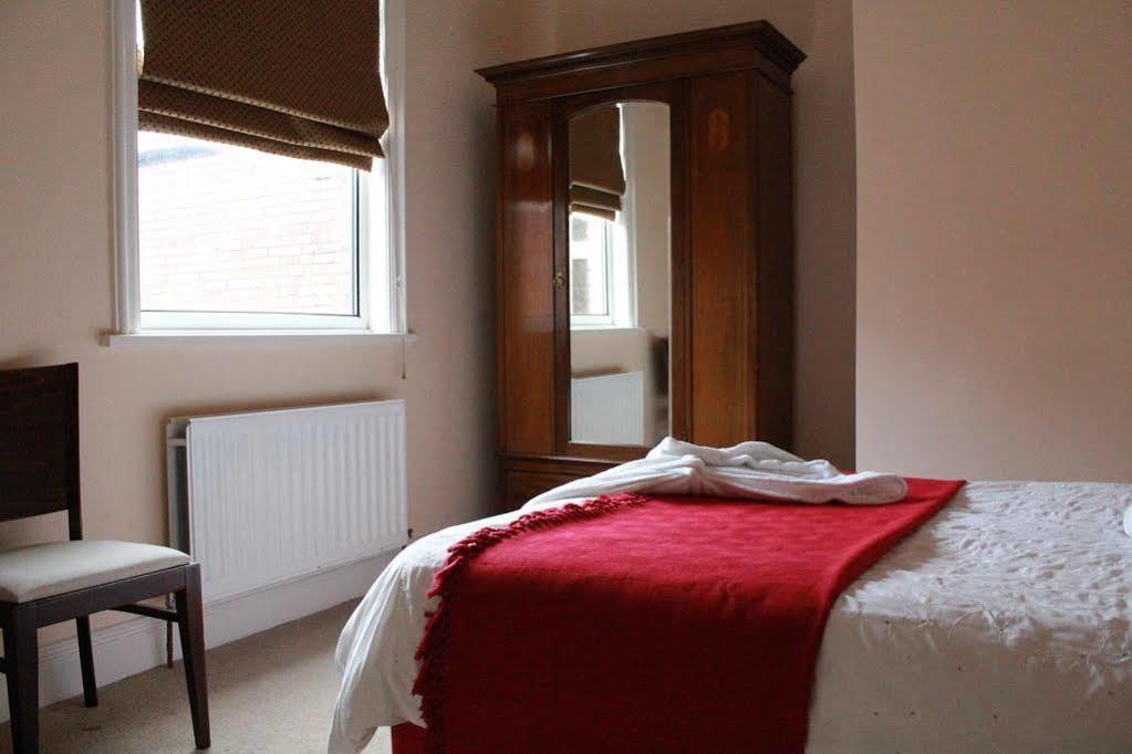 Woodland Guesthouse Дарлингтън Екстериор снимка